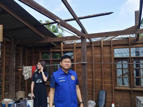 นายอำเภอห้วยราชออกตรวจเยี่ยมผู้ประสบภัยพิบัติ