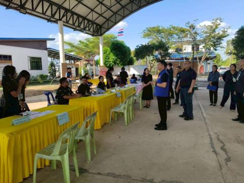 นายอำเภอห้วยราช ตรวจเยี่ยมการเตรียมความพร้อมก่อนการเลือกตั้ง สมาชิกและนายก อบต.บ้านตะโก