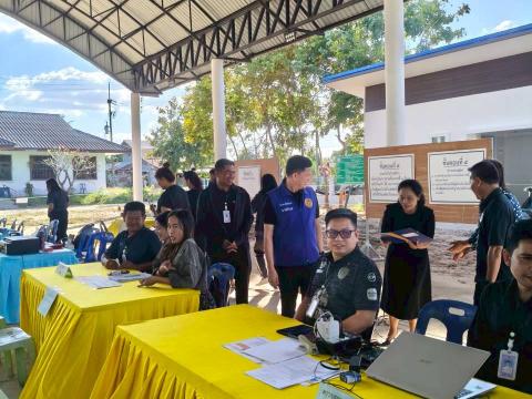 นายอำเภอห้วยราช ตรวจเยี่ยมการเตรียมความพร้อมก่อนการเลือกตั้ง สมาชิกและนายก อบต.บ้านตะโก