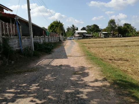 ก่อสร้างถนนคสล. หมู่ที่ 9 สายศาลาหมู่บ้าน – ถนนลาดยาง