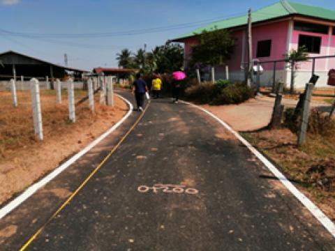 ถนนคอนกรีตโดยลงผิวAsphaltic Concreteหมู่8บ้านเกตุใต้ สายถนนลาดยา