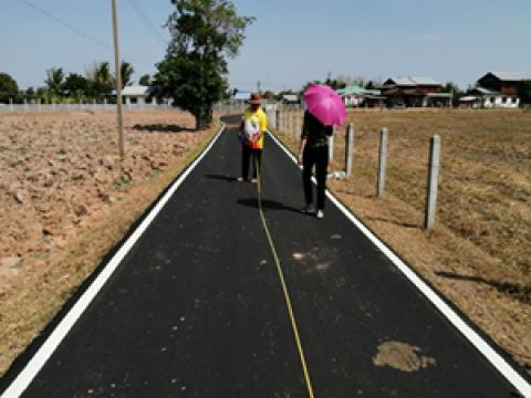 ถนนคอนกรีตโดยลงผิวAsphaltic Concreteหมู่8บ้านเกตุใต้ สายถนนลาดยา